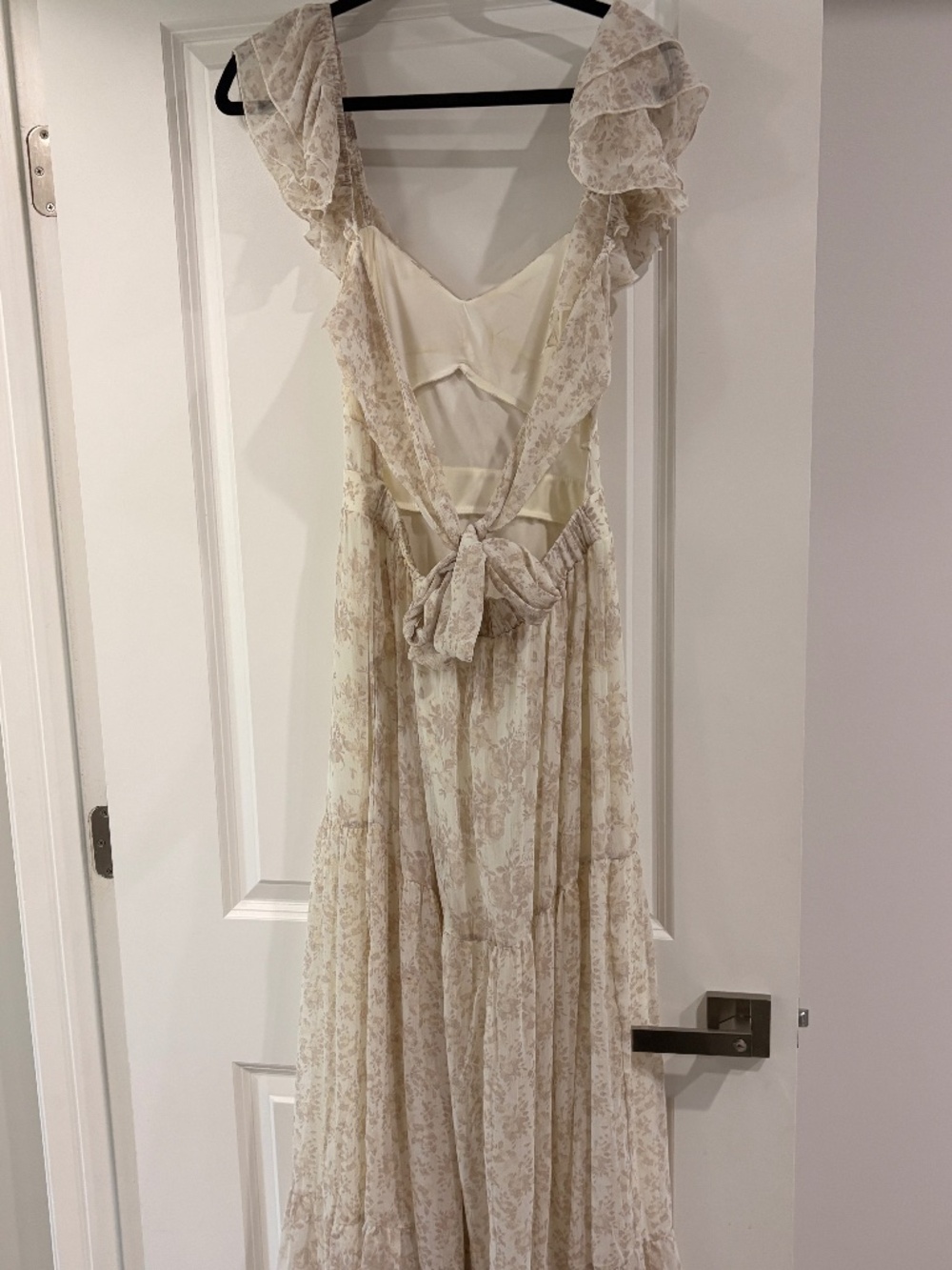 Cream floral long dress, altar’d state, size medium - Picture 3 of 3